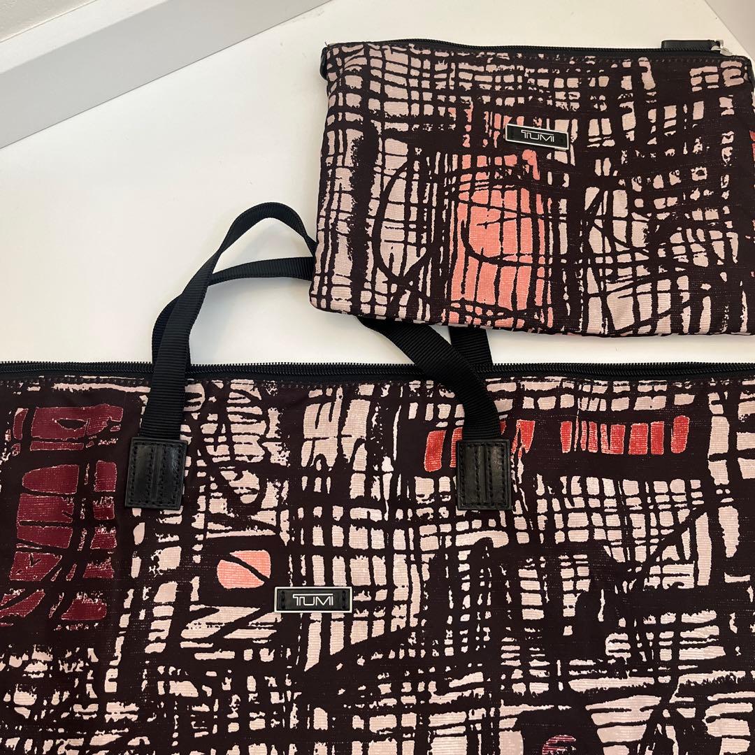 used・TUMI折畳みボストンバッグ・背にループ付き