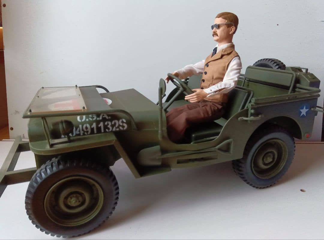 1/6 ジープ