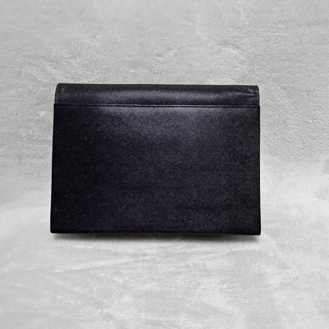 YSL イヴサンローラン 本革クラッチ 黒 保存袋付