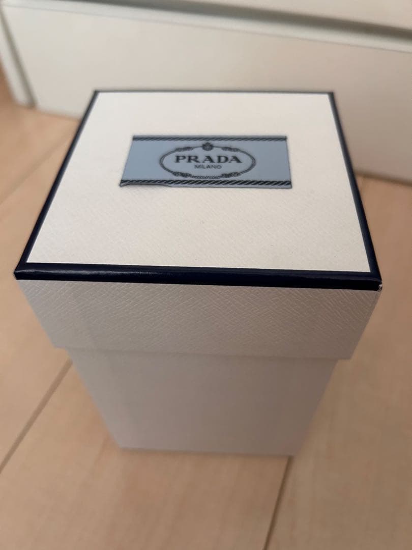 PRADA キャンドルホルダー 赤と白