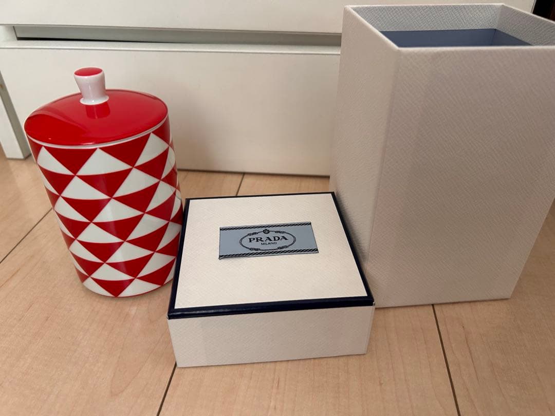 PRADA キャンドルホルダー 赤と白