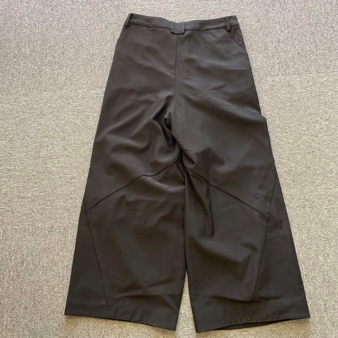 深水光太着用COMMON/DIVISOR 変形ワイドパンツ コモンデバイザー