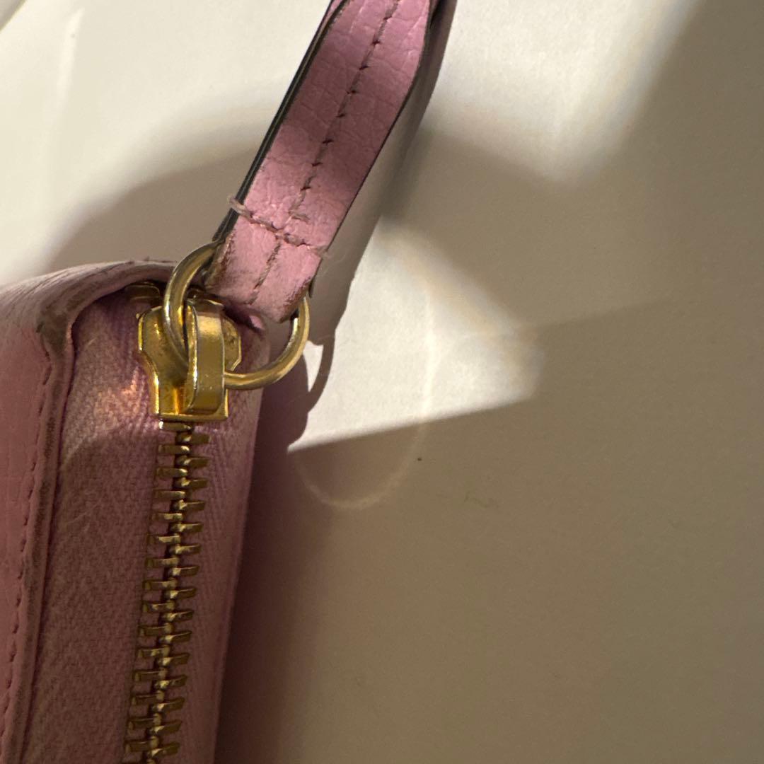 GUCCI ピンクレザーボスコ 長財布