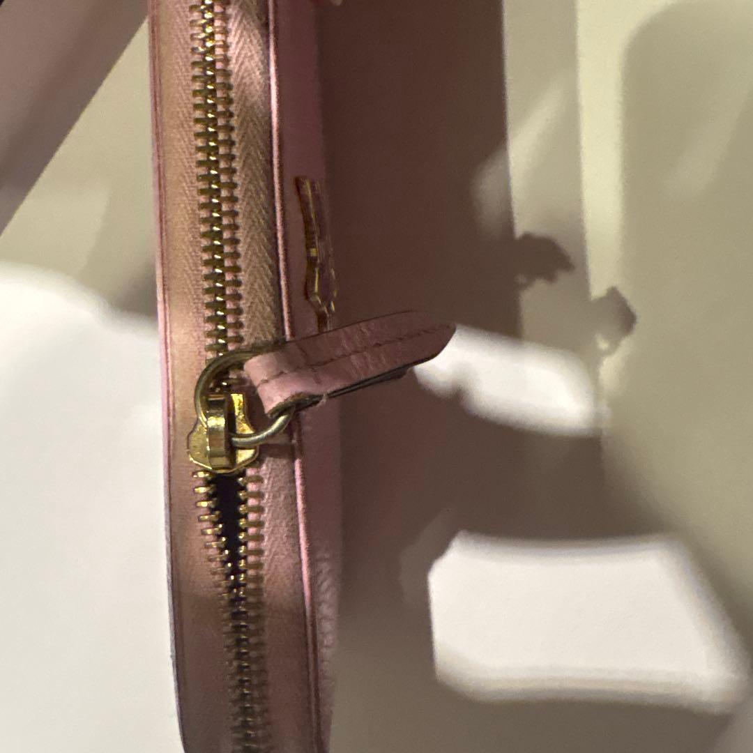 GUCCI ピンクレザーボスコ 長財布