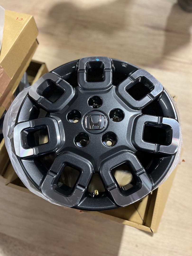 フリードクロスター　純正ホイール