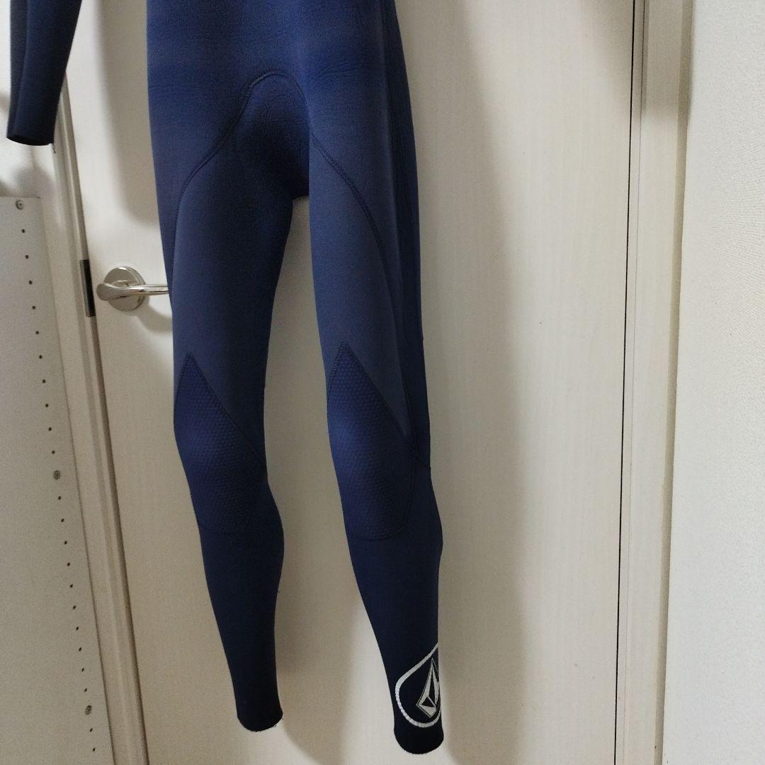 Volcom フルスーツ ネイビー　ｌサイズ