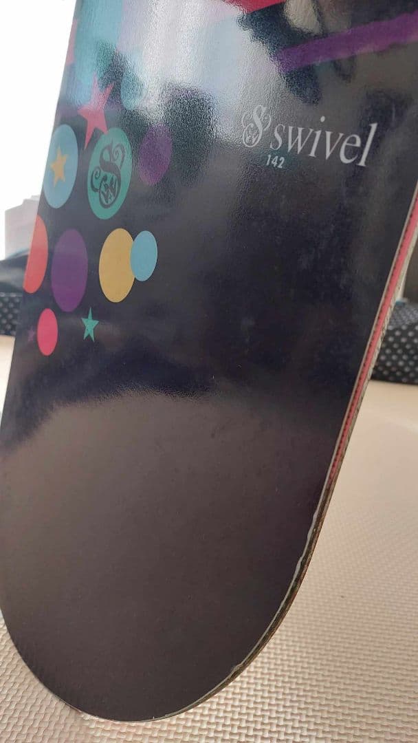 値下げ！　スノーボード サイズ142　Swivel