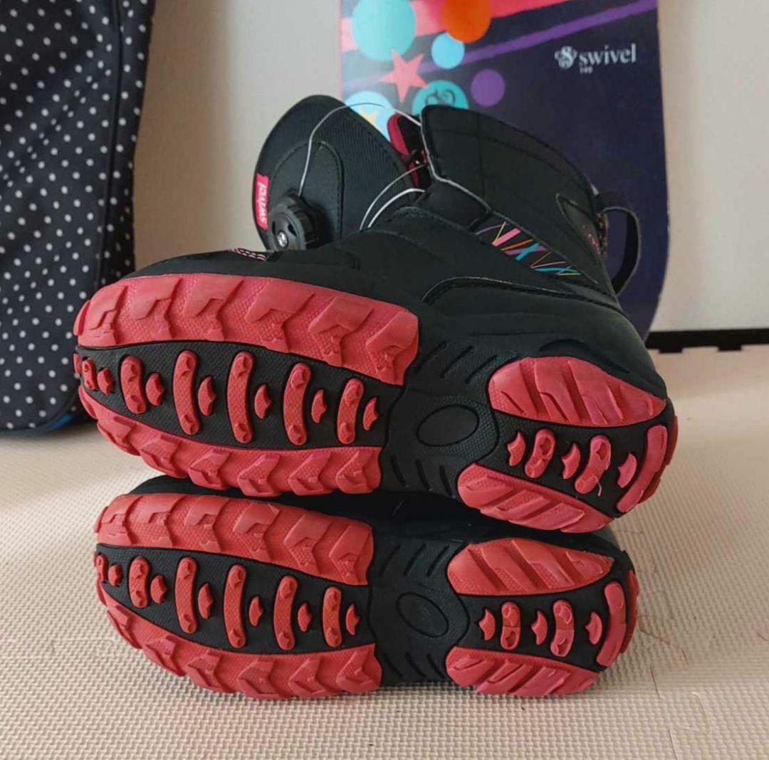 値下げ！　スノーボード サイズ142　Swivel