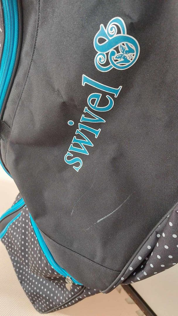 値下げ！　スノーボード サイズ142　Swivel