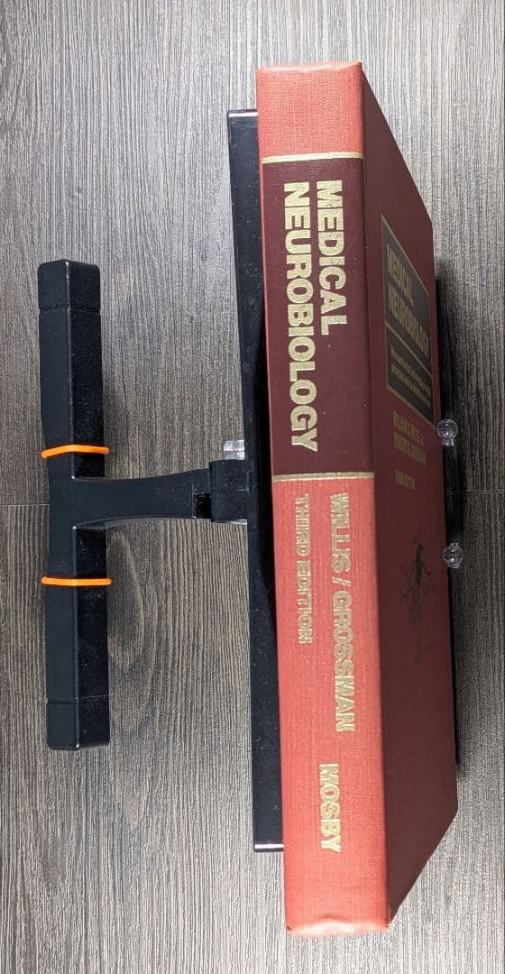 洋書　Medical Neurobiology