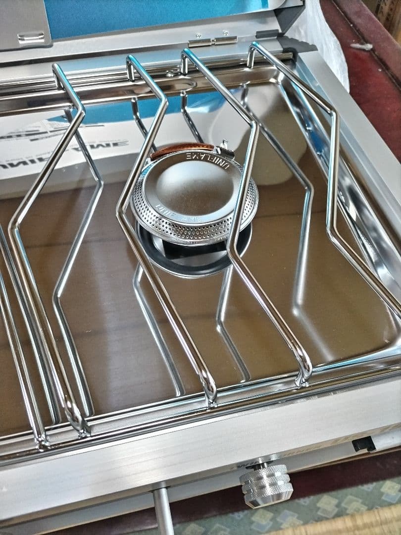 UNIFLAME US−1900 TWIN BURNER