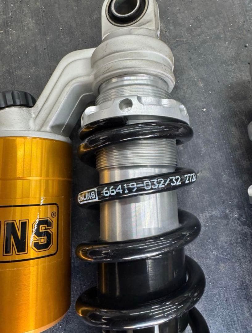 OHLINS リアサスペンション ダイナ(91-17) S36PR1C1L