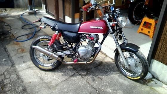 新品　エイプ50　100 ツインサスアダプター 塗装有　ＫＢＣ製 Ｗサス