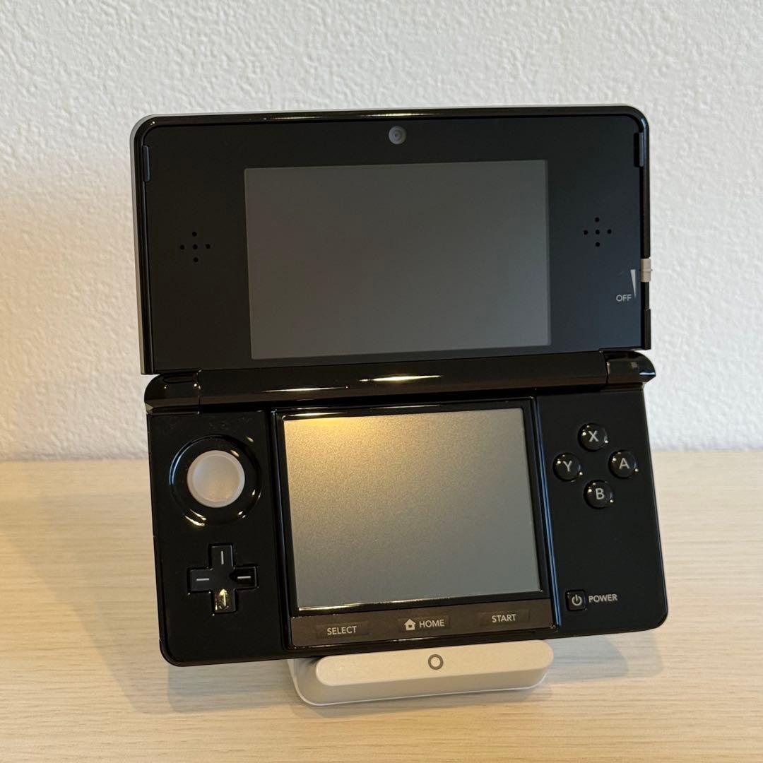 ニンテンドー3DS クリアブラック 箱付き 3-043