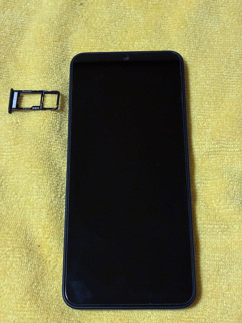 docomo AQUOS wish 4 本体 ブラック