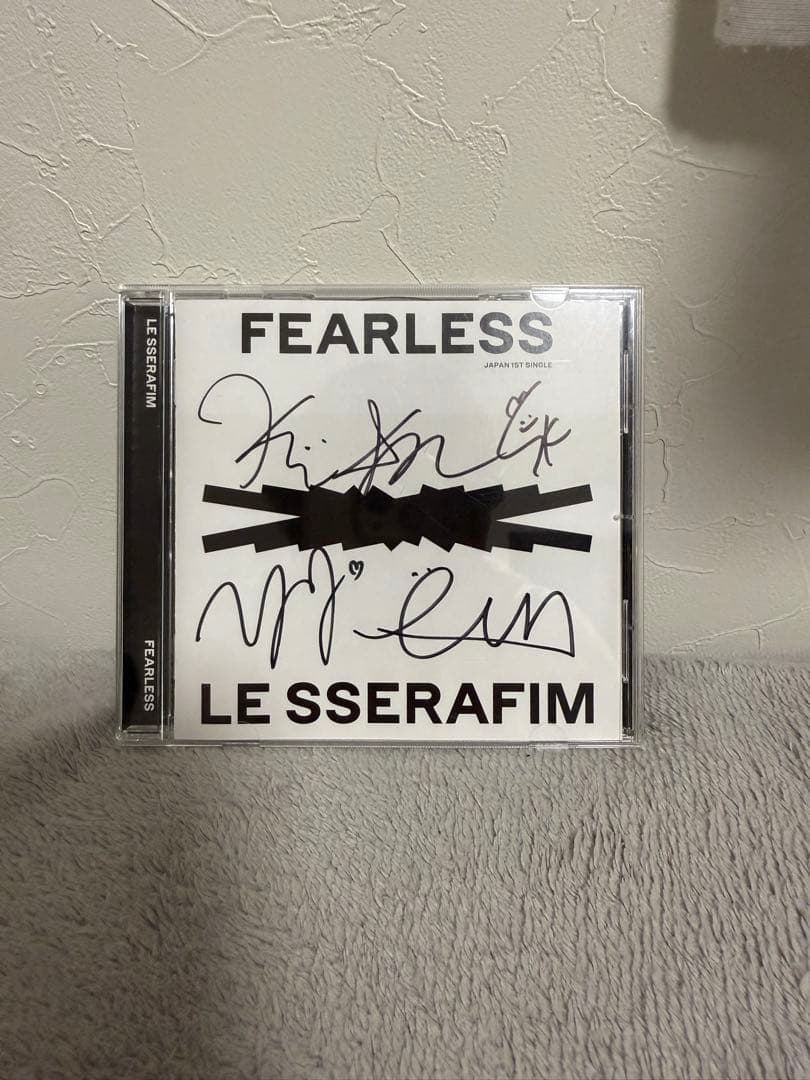 Le Sserafim メンバー直筆サイン