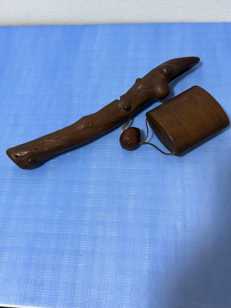 提げ物 煙管入れ 時代物 喫煙具 煙管筒 根付 銀製