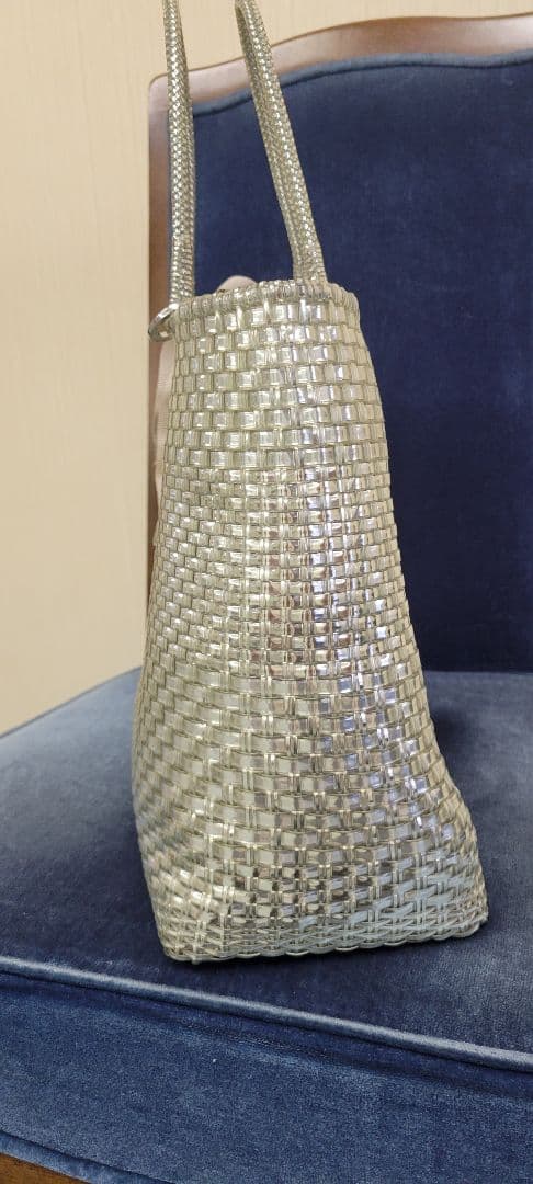 アンテプリマ　イントレッチオ　シルバー　ワイヤーバッグ
