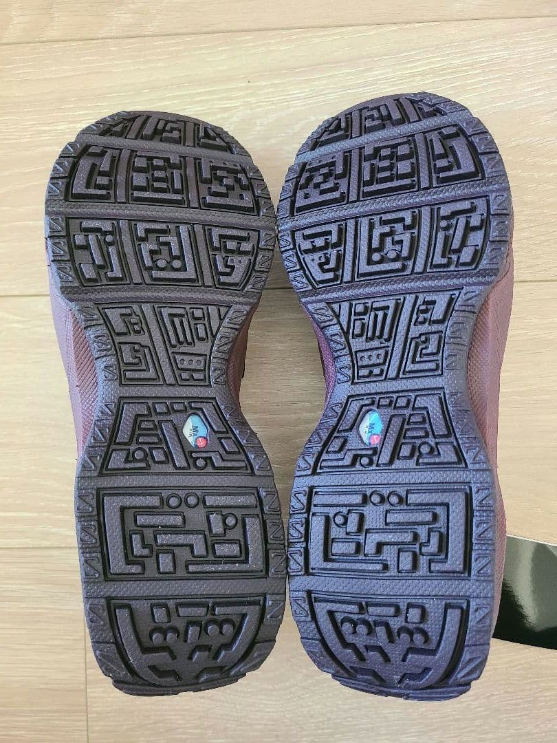 【新品未使用黒タグ箱付】NIKE AIRMAX PHENOMENA フェノメナ