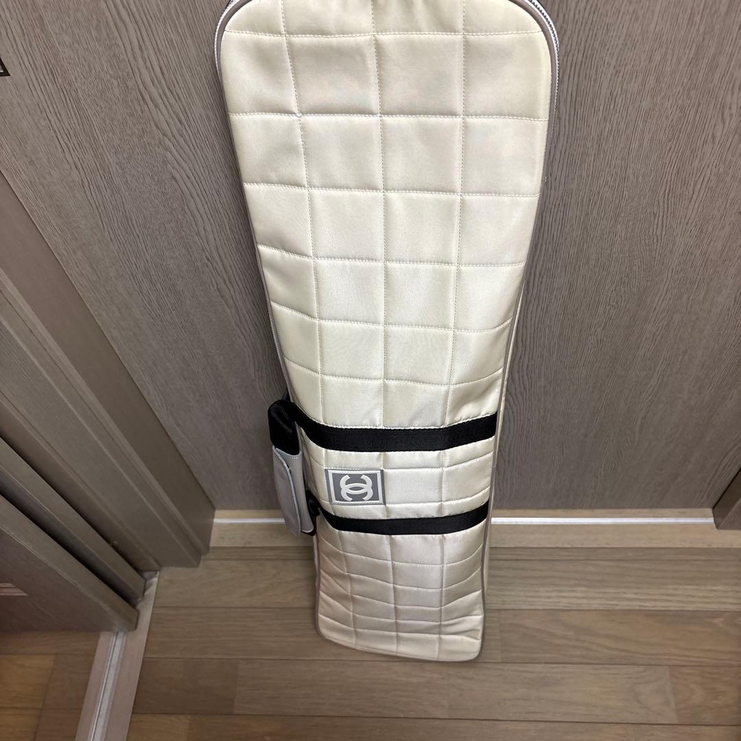 最終お値下げ‼️ シャネルホワイト ファンスキー板 カバー キルティング付き