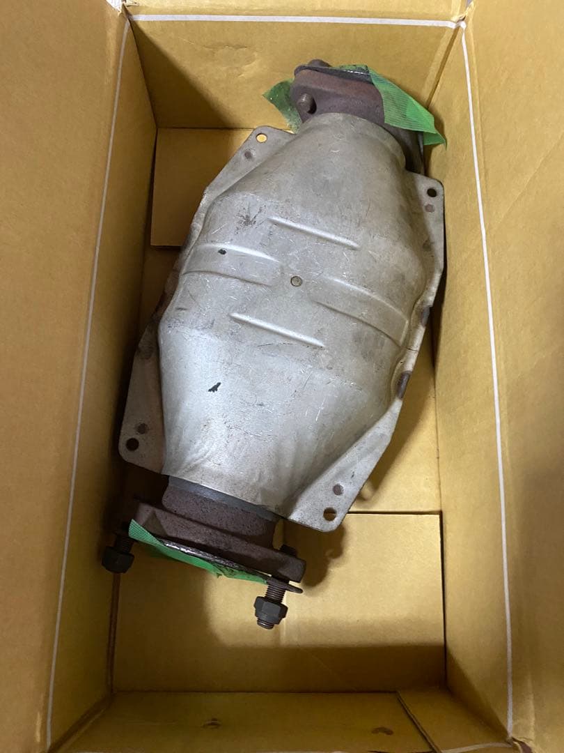 8*0様 触媒コンバーター ランサー　CP9A ランエボ