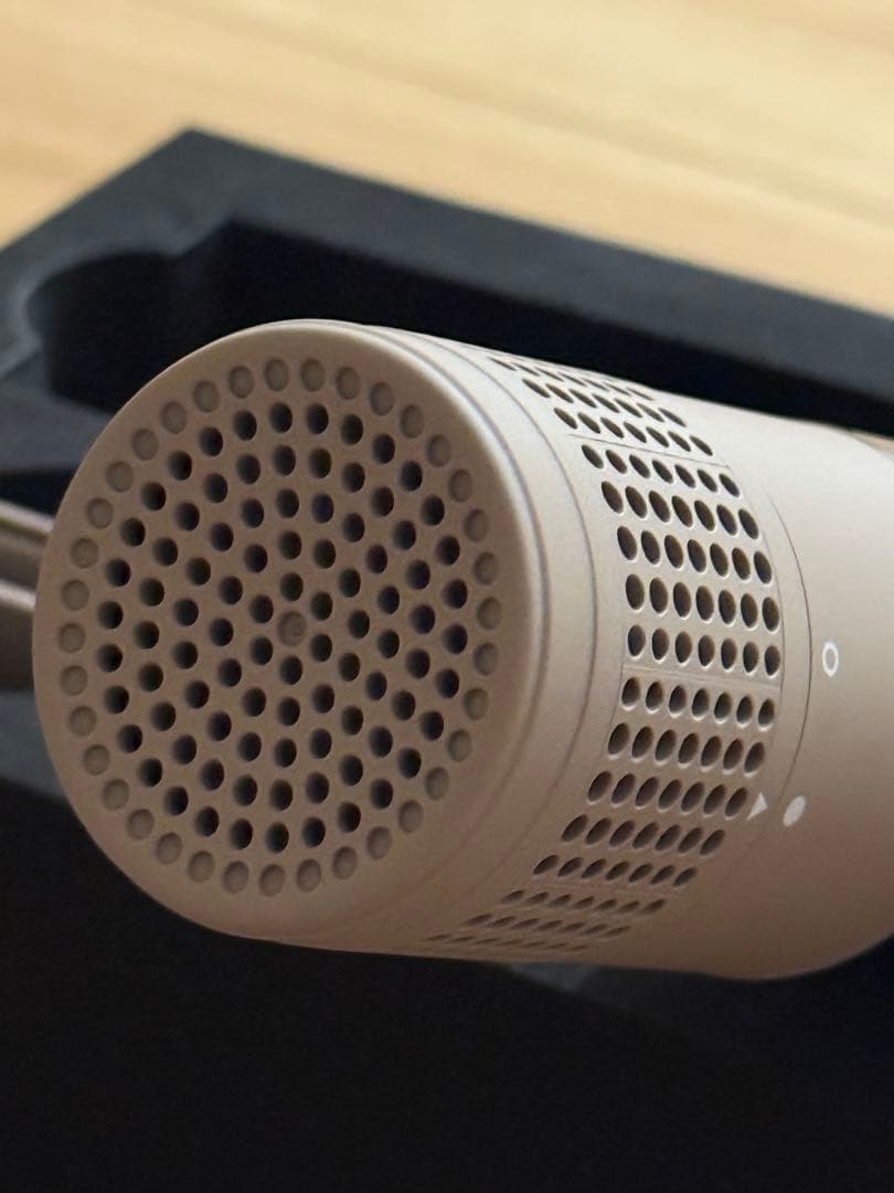 新品同様　KINUJO 絹女 ドライヤー キヌジョ