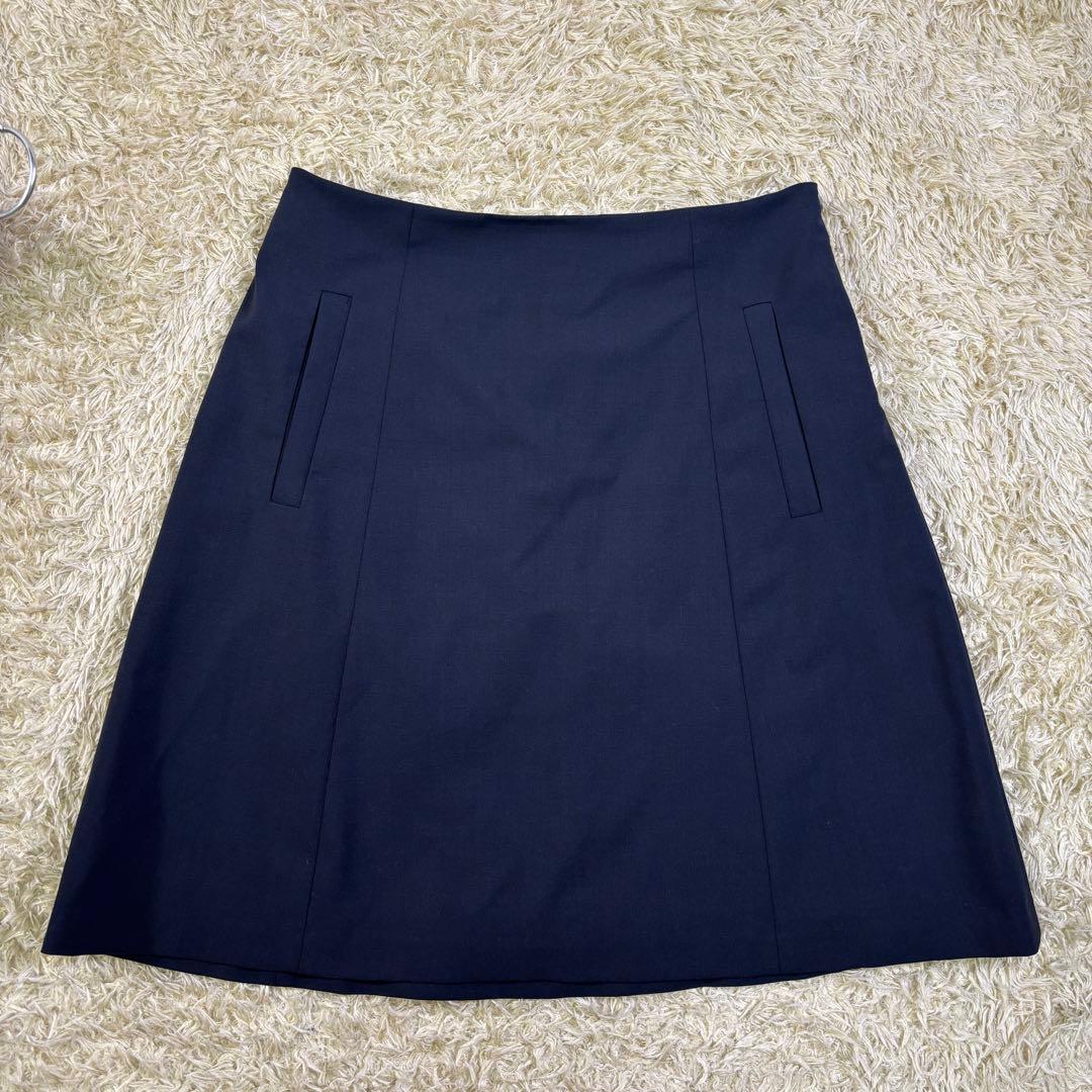 セオリー　ノーカラー　ボタンレス　ジャケット　スカート ネイビー　4