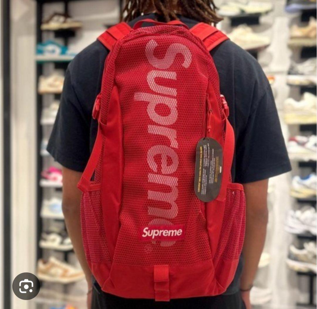 美品　Supreme バックパック　リュック