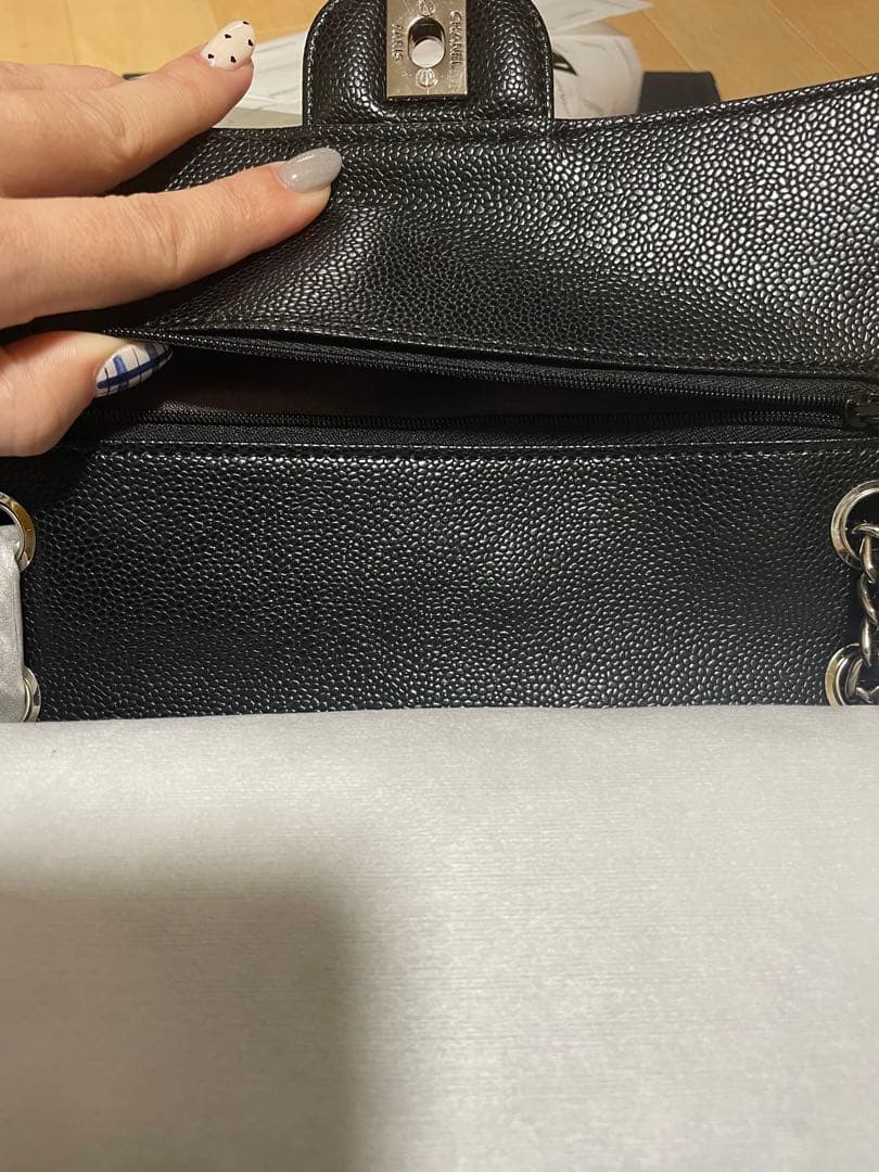 CHANEL ダブルチェーン　フラップ　キャビアスキンシルバー