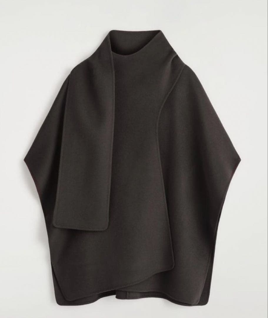 タグ付き:ケープ コス(COS) ダークブラウン FREE SIZE