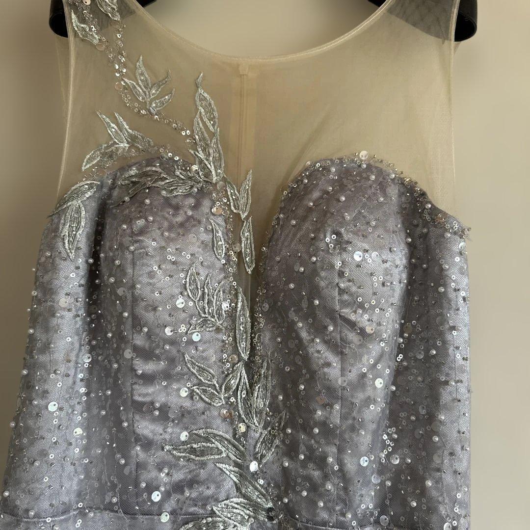 【パンちゃんさん専用】シルバー ビーズ装飾ドレス