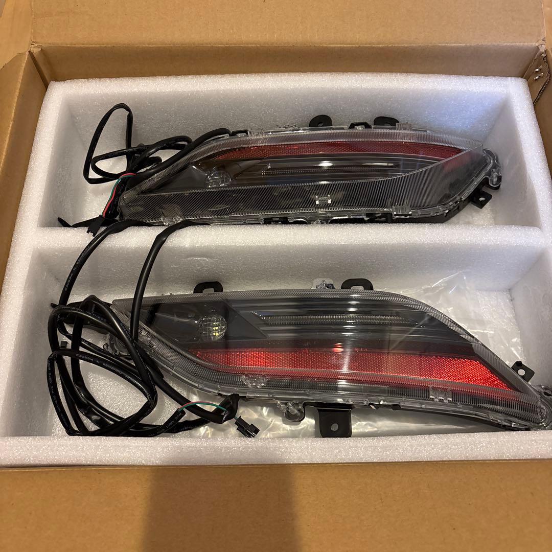 ハリアー80 Gグレード　純正リアウィンカー