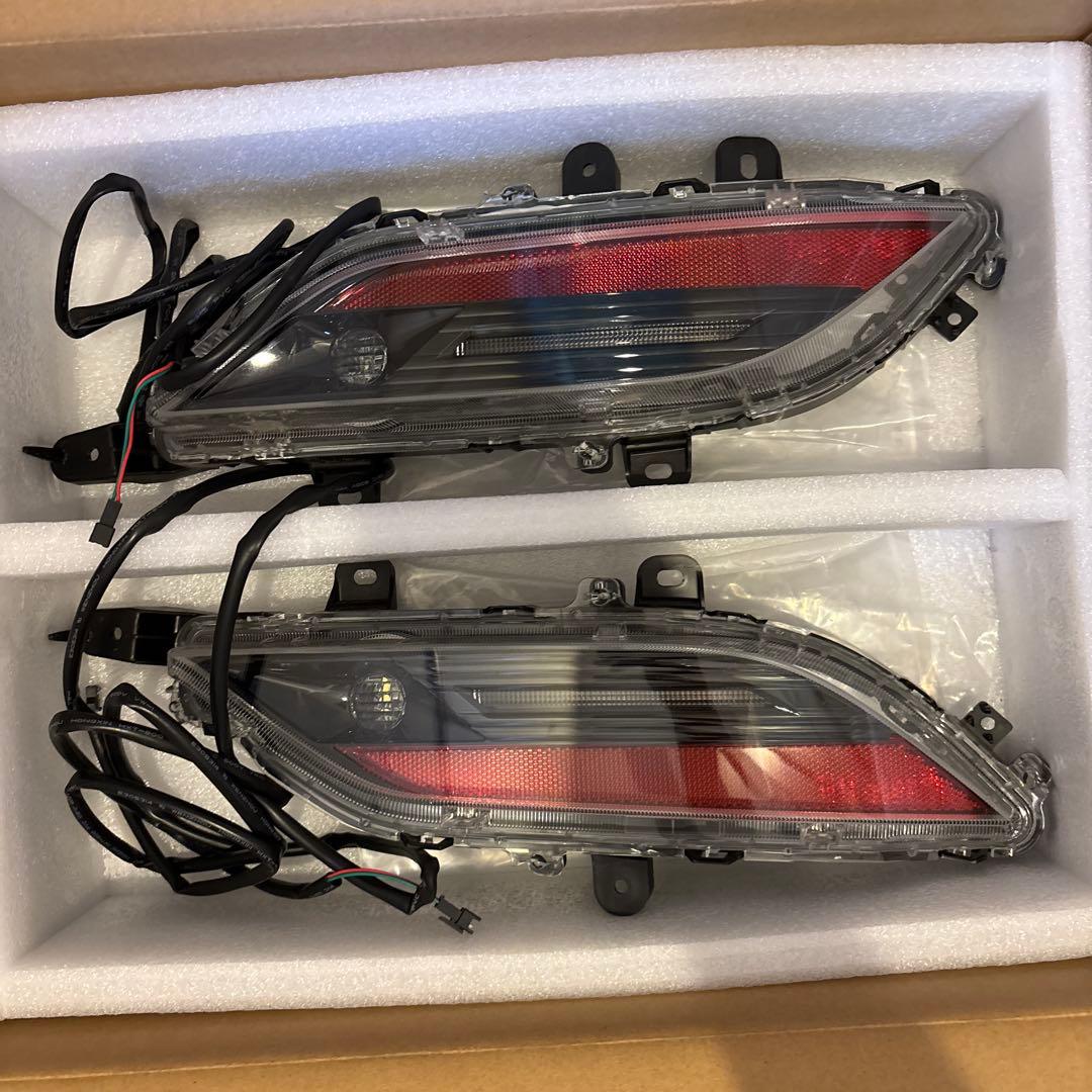 ハリアー80 Gグレード　純正リアウィンカー