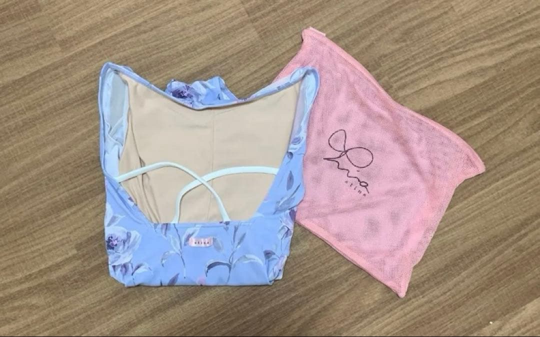 スティナ　レオタード　サイズp stina 長袖