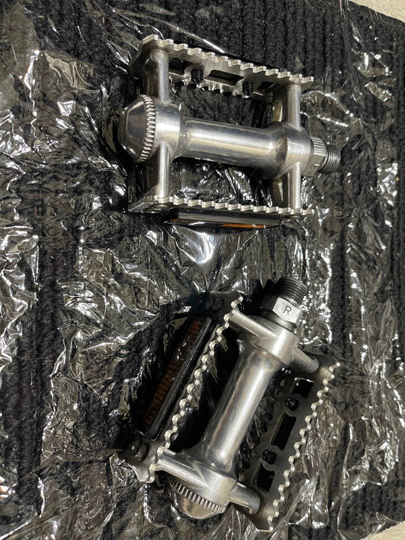 ブルーノロード20 2×8 USED ホイールは純正ボロへ交換です。　即購入禁止