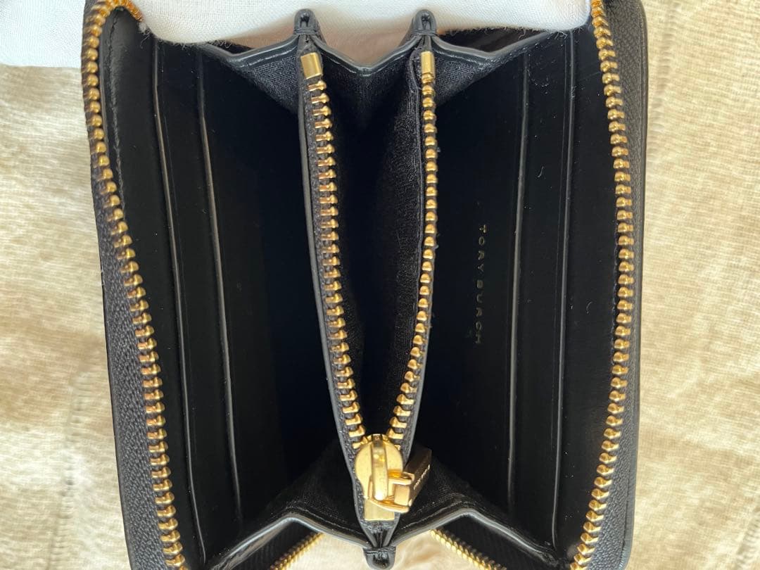 m*i様 Tory Burch トリーバーチ スモールウォレット 黒　【美品】