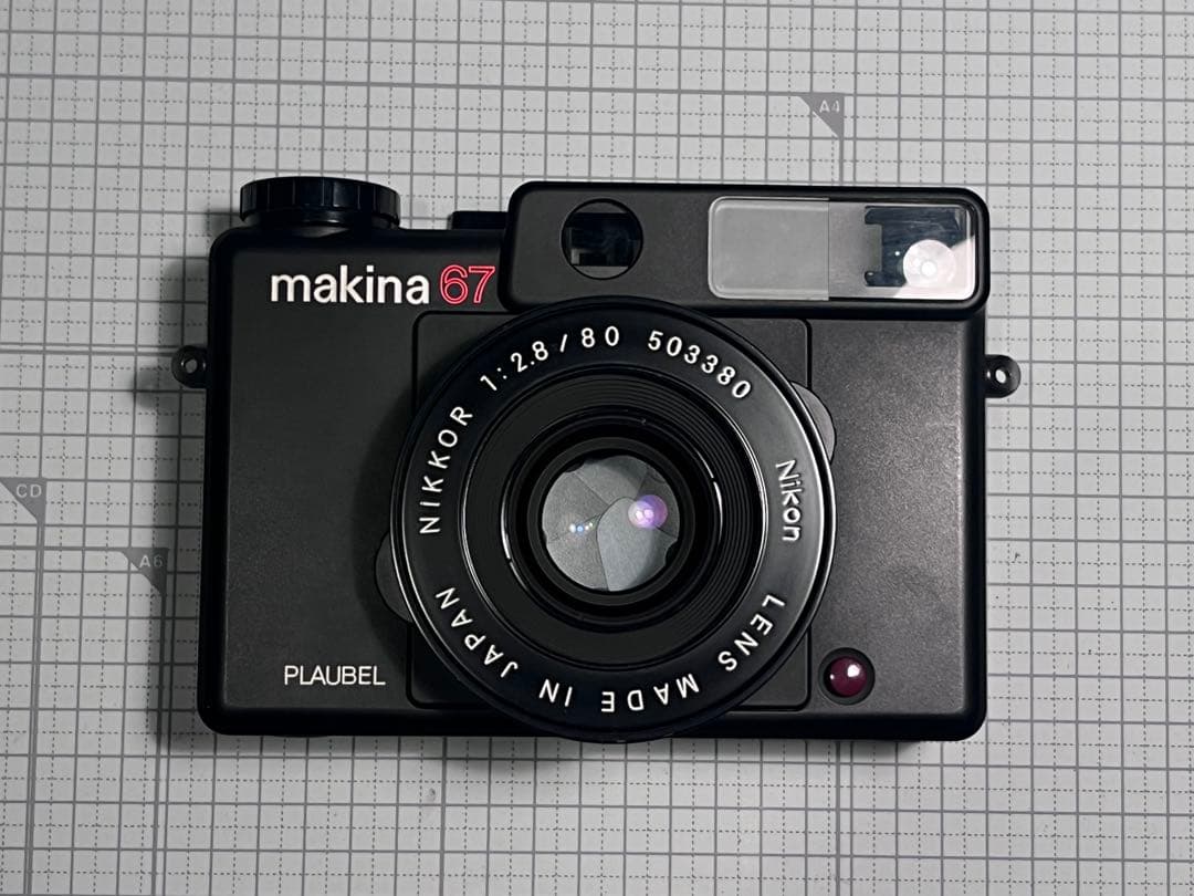 Plaubel makina 67 中判フィルムカメラ　プラウベルマキナ