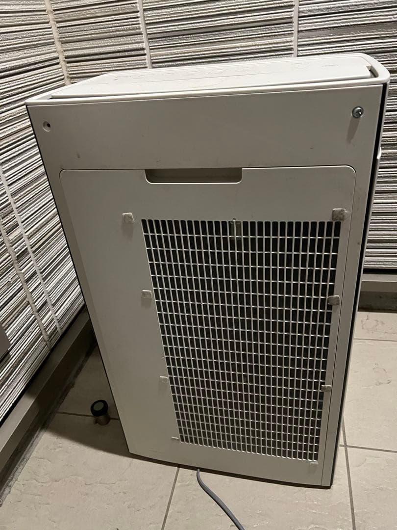 SHARP シャープ KI-RX70-W 加湿空気清浄機 2024年製