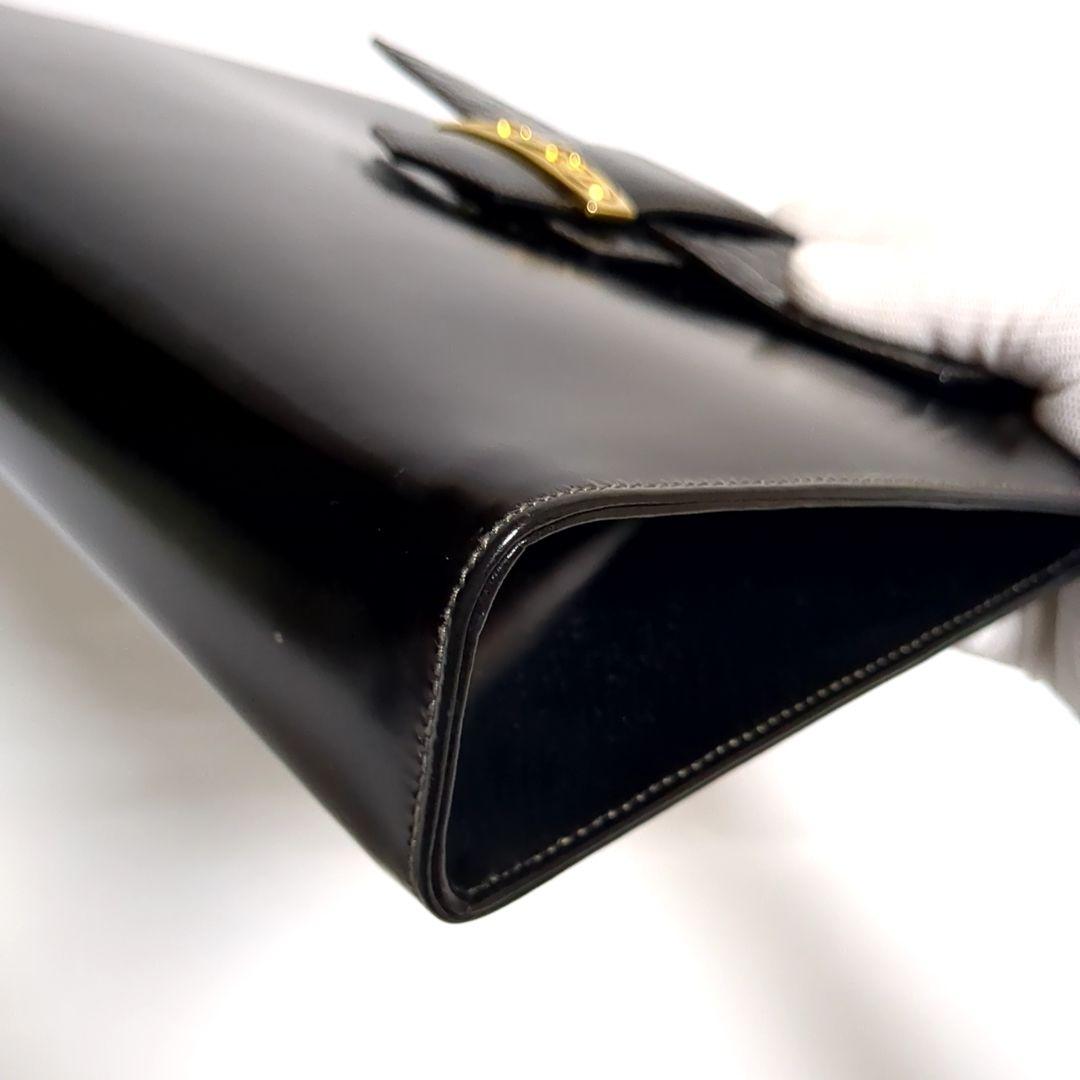 ✨極美品✨GUCCI クラッチバッグ チェーン クロコ型押し ブラック ゴールド