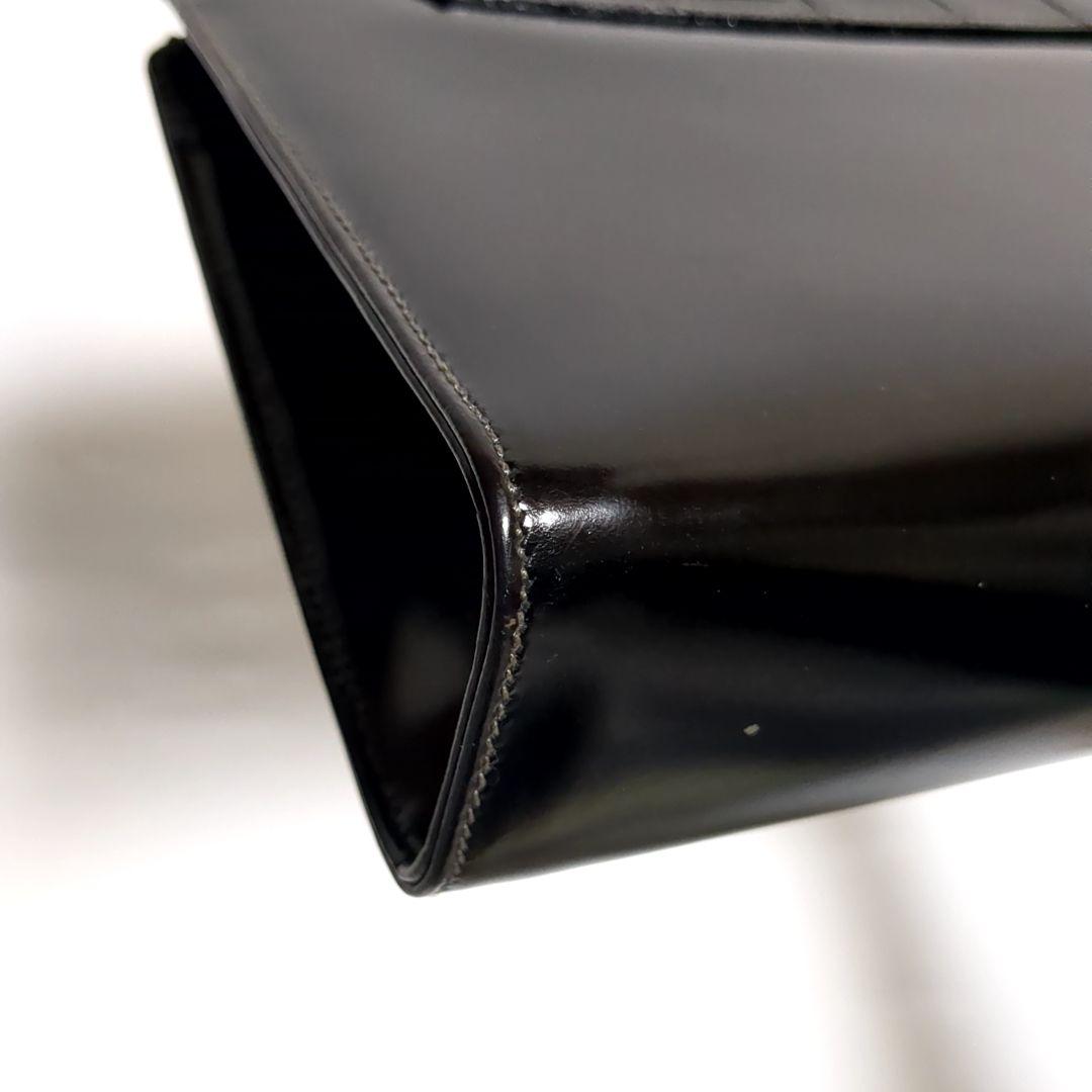 ✨極美品✨GUCCI クラッチバッグ チェーン クロコ型押し ブラック ゴールド