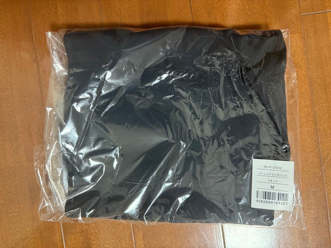 【新品未開封】SUKALA ベーシックフレアパンツ ブラック Mサイズ