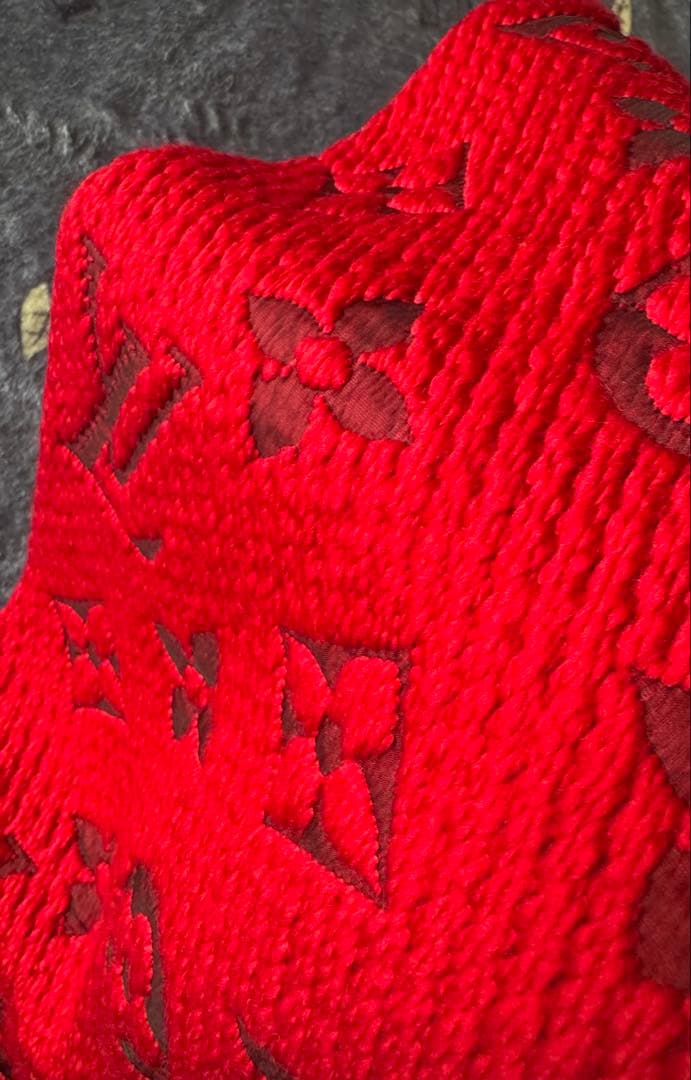 ルイ・ヴィトン　エシャルプ・ロゴマニア ウール　マフラー　モノグラム　レッド