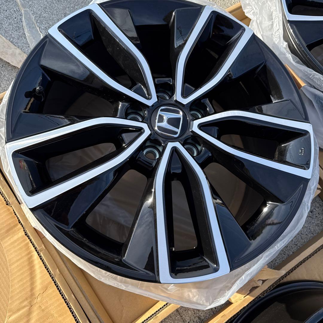 【セール中】新車外し品　ホンダヴェゼル　純正ホイール　18インチ
