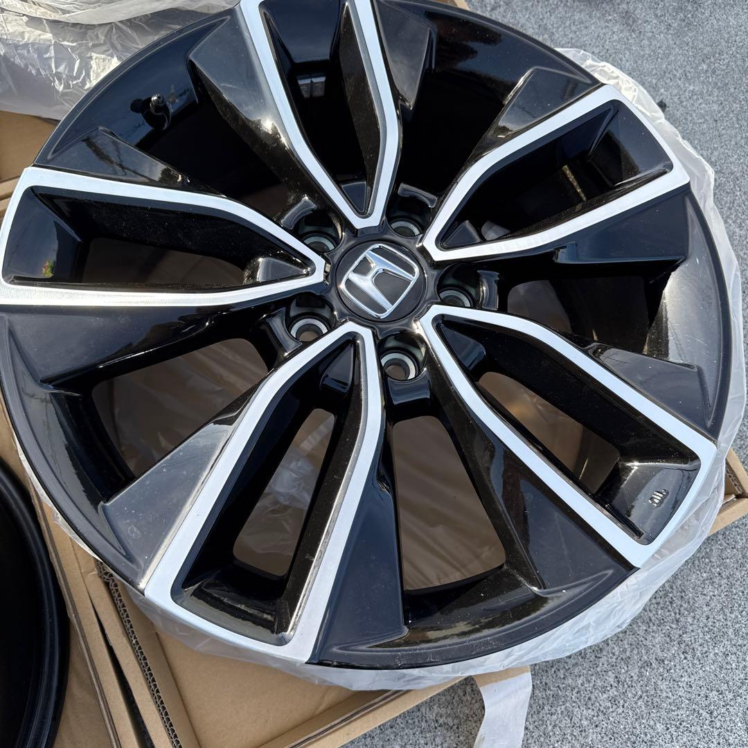 【セール中】新車外し品　ホンダヴェゼル　純正ホイール　18インチ