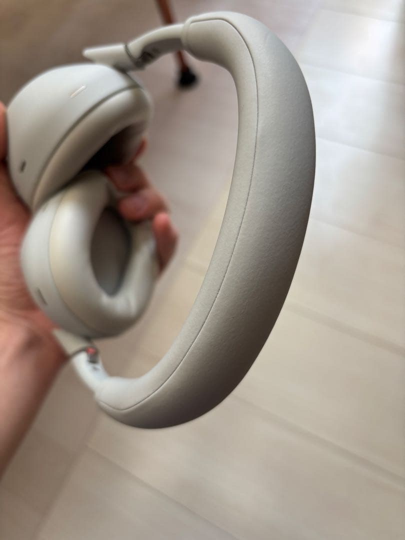 ソニー　ワイヤレスヘッドホン　WH-1000XM6 S