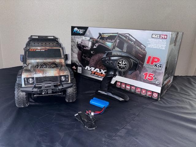 a*c様 1/10　クローラー　HB-ZP1001（中国製）