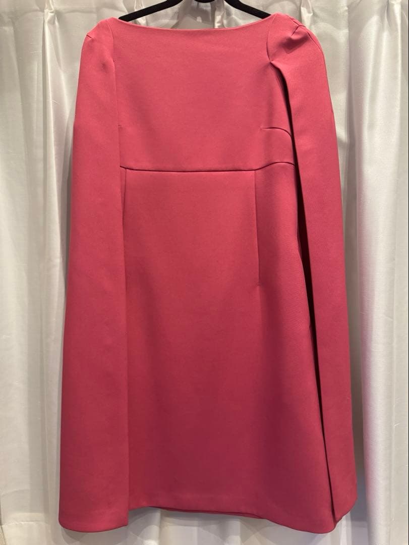 CELFORD トリプルクロスケープドレス