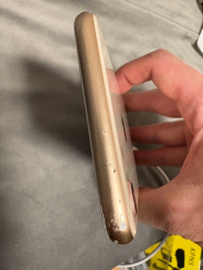 iPhone 8 64GB バッテリー75%