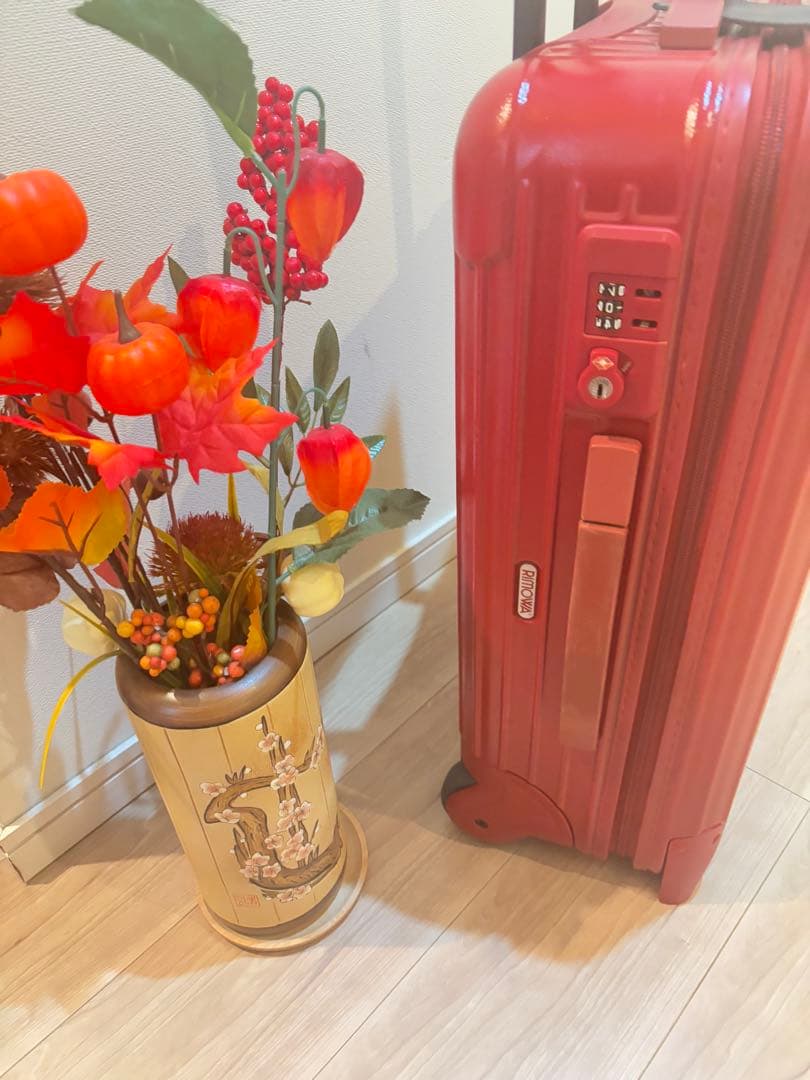 RIMOWA リモワ キャリーバッグ サルサ 35L 赤　廃盤品　機内持ち可