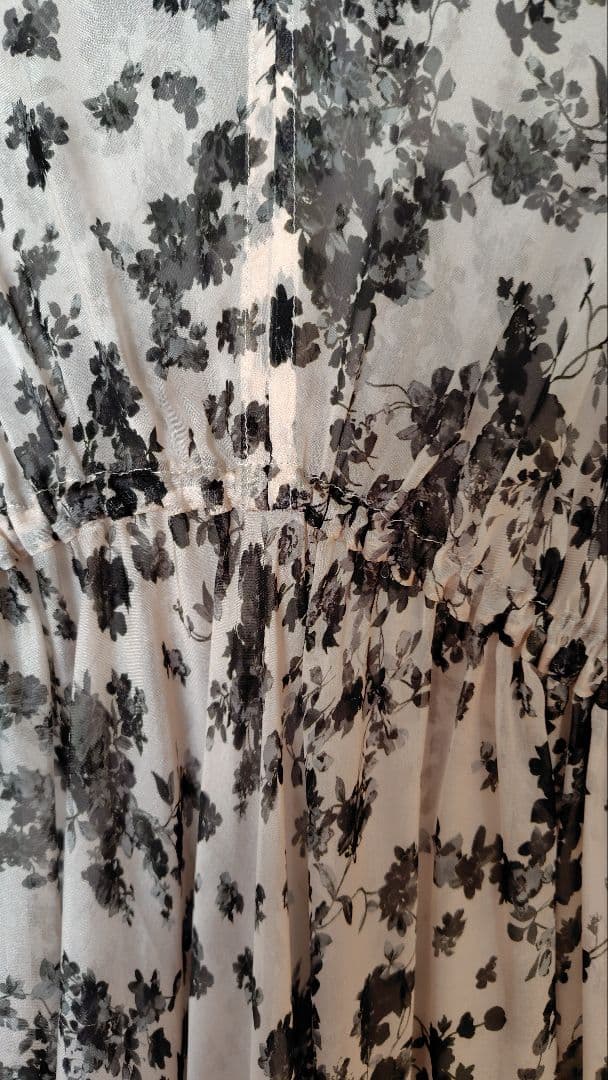 マックスマーラ　フローラルプリント長袖ロングワンピース